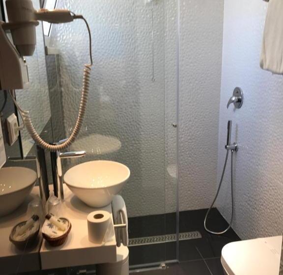 اتاق استاندارد یک نفره, Do Chile