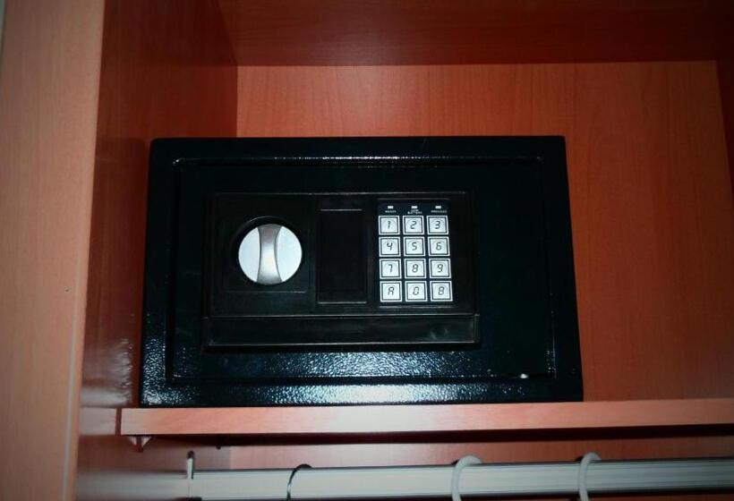 חדר סטנדרט יחיד, Estrella Del Alemar