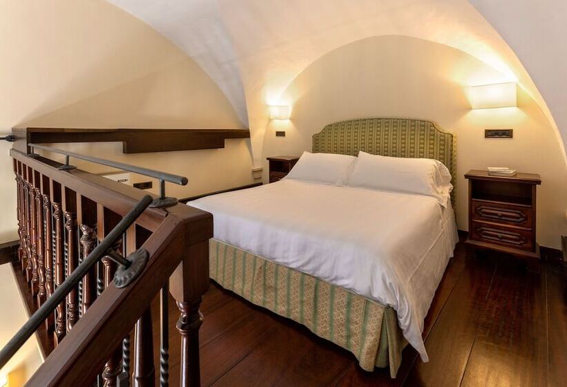 三人经典房间, Fontebella