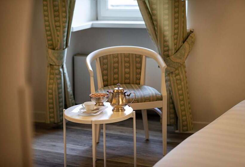 带观景的高级间, Fontebella