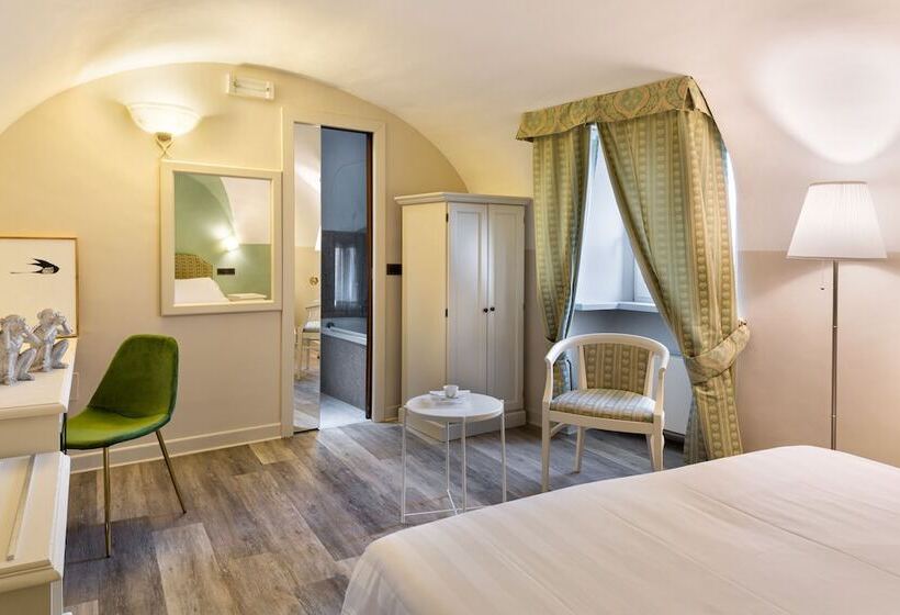 带观景的高级间, Fontebella