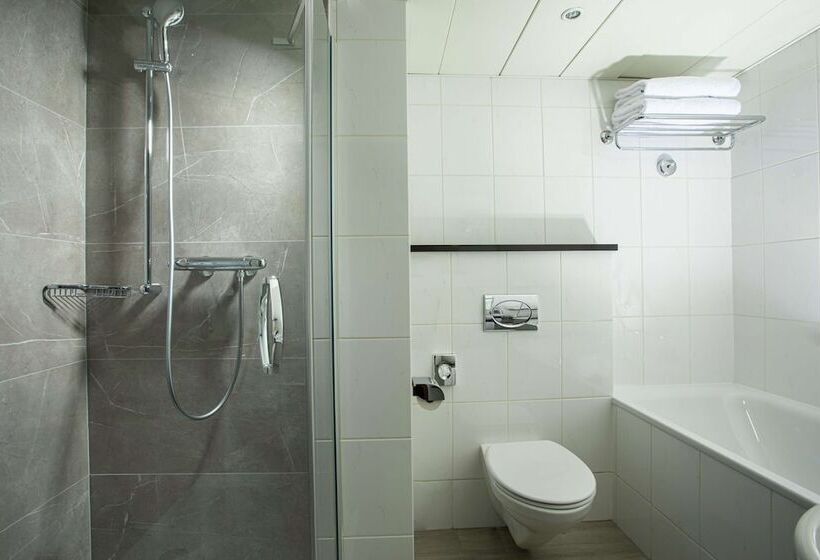 سوییت اجرایی, Hilton Prague