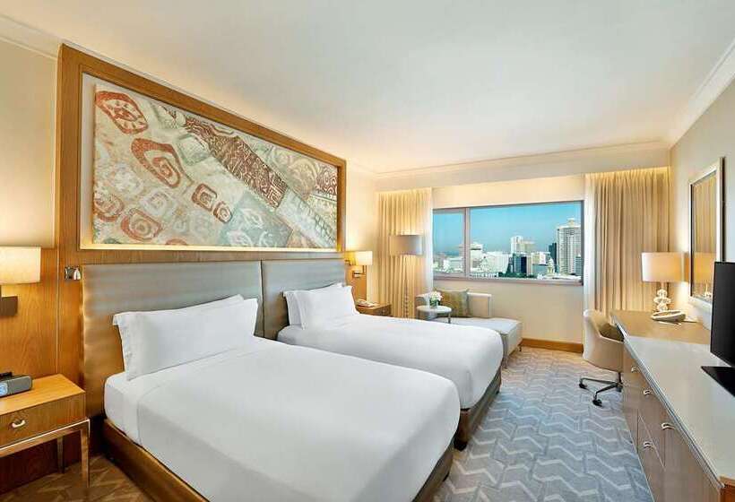 اتاق خانوادگی, Hilton Prague