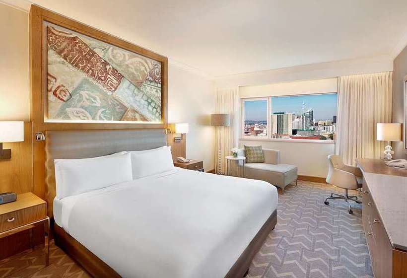 اتاق خانوادگی, Hilton Prague