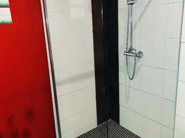 اتاق استاندارد, Hôtel L'univers