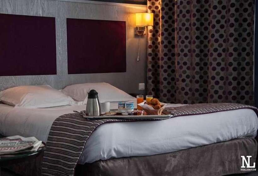 Номер Стандарт, Hôtel L'univers