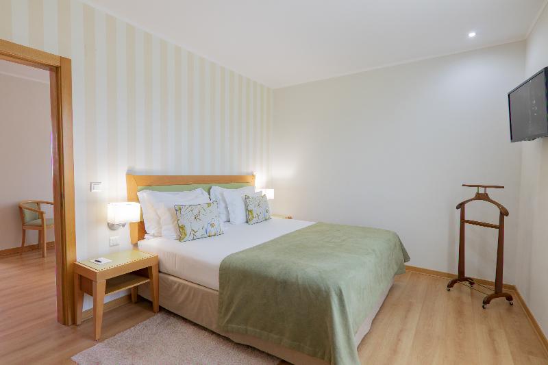 سوییت, Luna Esperanca Centro