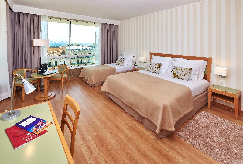 سوییت, Luna Esperanca Centro