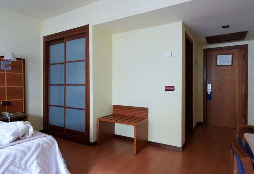 스탠다드 룸, Ramblas Vendrell