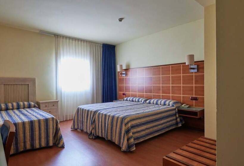 스탠다드 트리플 룸, Ramblas Vendrell