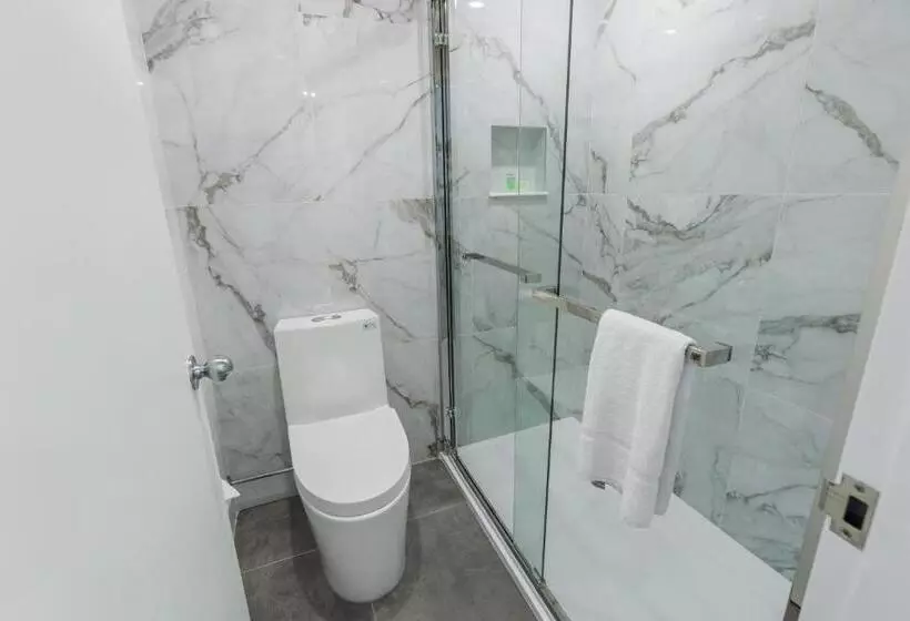 デラックスルーム, Travelodge By Wyndham Quebec City Hotel & Convention Centre
