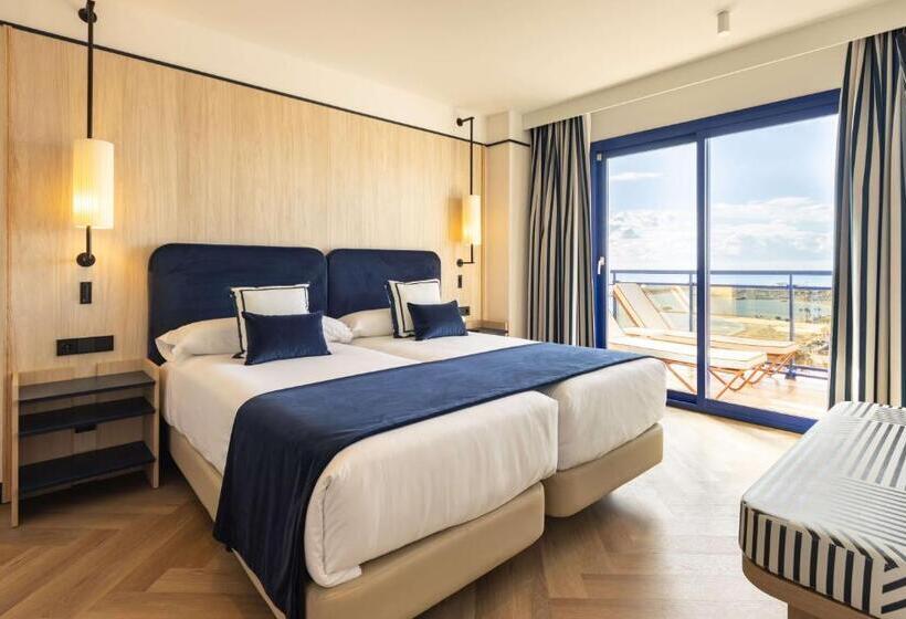 جناح جونيور, Yaramar  Adults Recommended