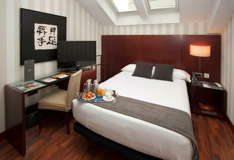 经济房, Zenit Coruna