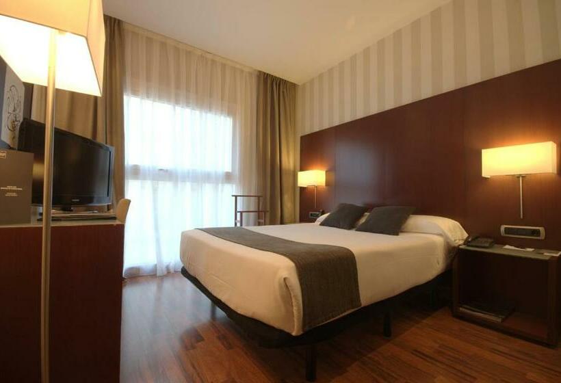 标准单人间, Zenit Coruna