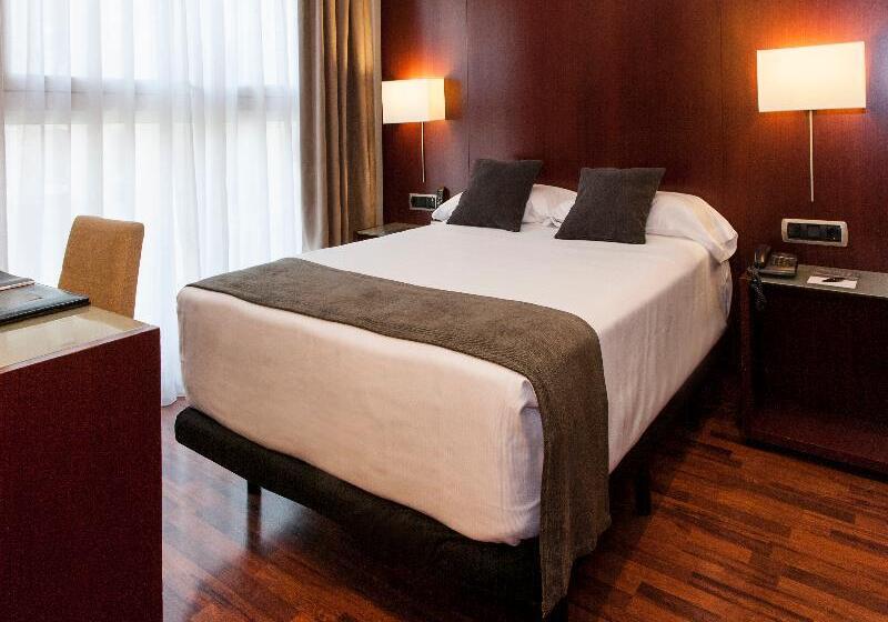 经济房, Zenit Coruna