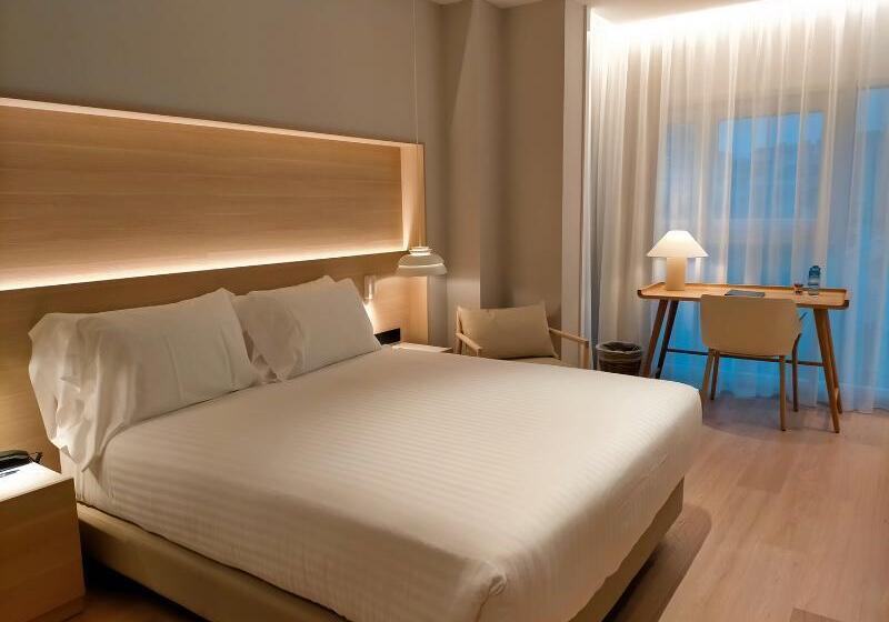 스탠다드 룸, Zenit Coruna