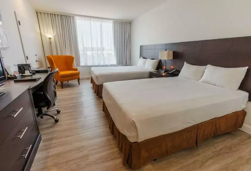 ２ダブルベッドのスタンダードルーム, Travelodge By Wyndham Quebec City Hotel & Convention Centre