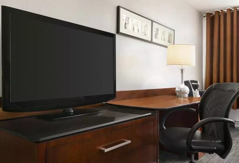 ２ダブルベッドのスタンダードルーム, Travelodge By Wyndham Quebec City Hotel & Convention Centre