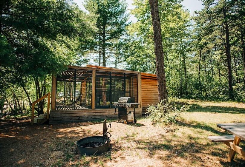 منزل غرفة نوم واحدة, Huttopia Southern Maine