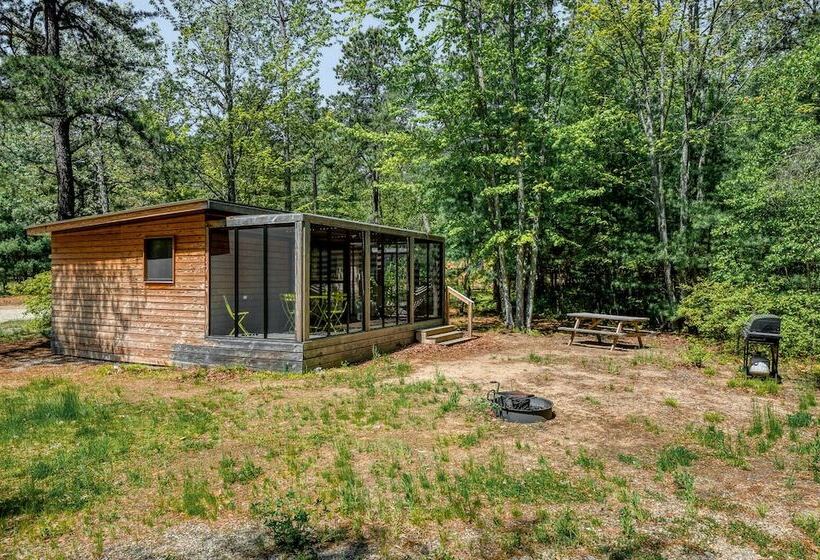 منزل غرفة نوم واحدة, Huttopia Southern Maine