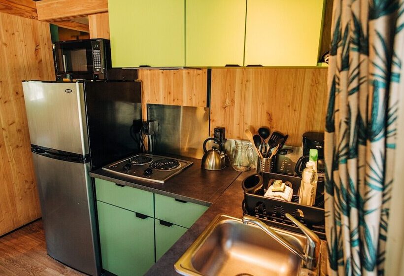 منزل غرفة نوم واحدة, Huttopia Southern Maine