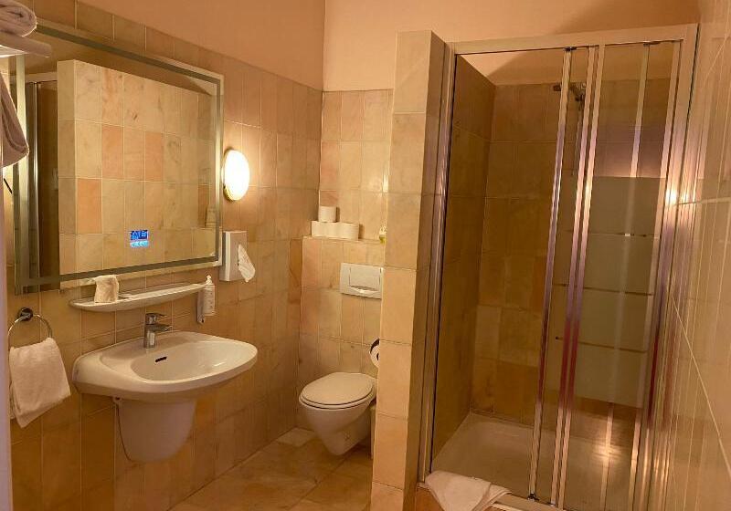Номер Superior, Top Star Hotel Tagum