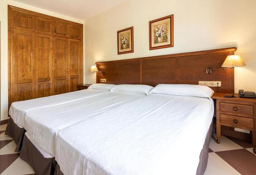 חדר סטנדרט לשלושה, Avenida Tropical By Bossh! Hotels