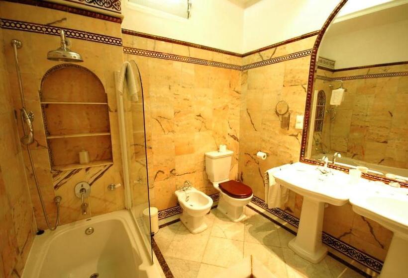 اتاق سوپریور, Casa De Los Azulejos