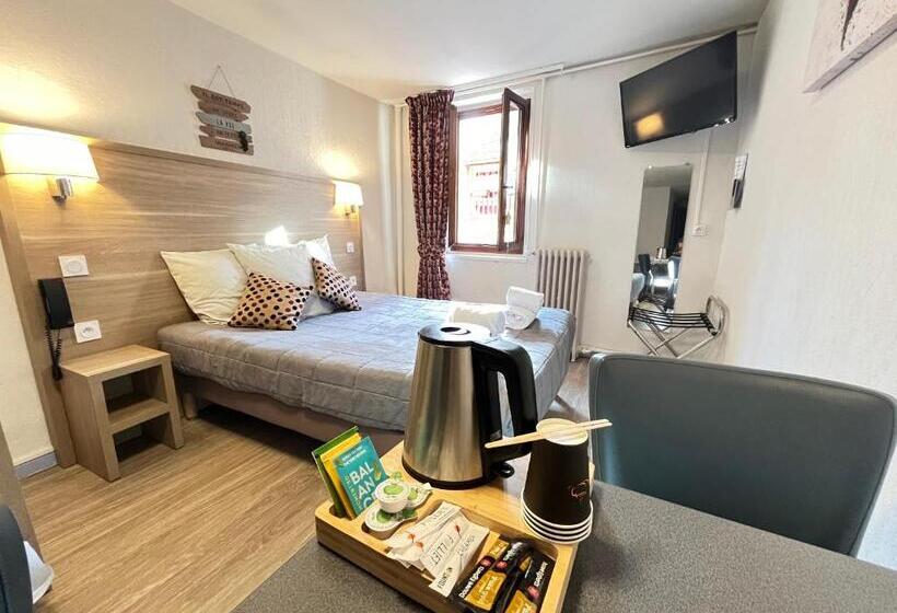 基本间, Hôtel Du Cheval Blanc Barcelonnette