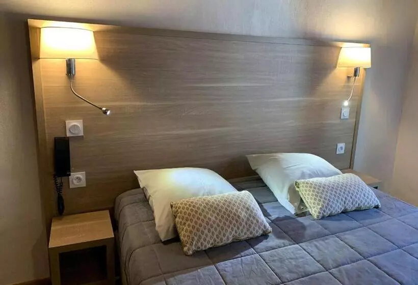 اتاق استاندارد, Hôtel Du Cheval Blanc Barcelonnette