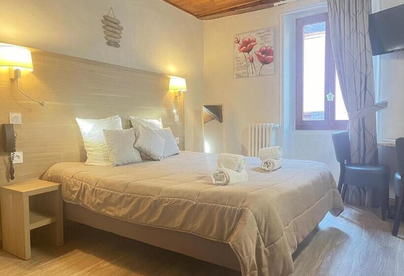 غرفة قياسية, Hôtel Du Cheval Blanc Barcelonnette