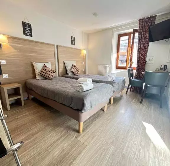 اتاق استاندارد با چشمانداز شهر, Hôtel Du Cheval Blanc Barcelonnette