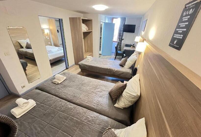 经济型三人房间, Hôtel Du Cheval Blanc Barcelonnette