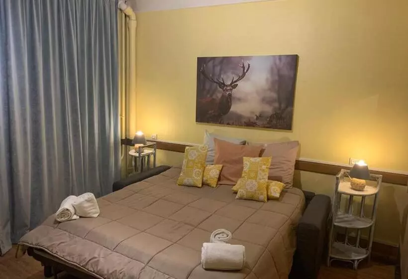 اتاق استاندارد با تخت بزرگ برای معلولان, Hôtel Du Cheval Blanc Barcelonnette
