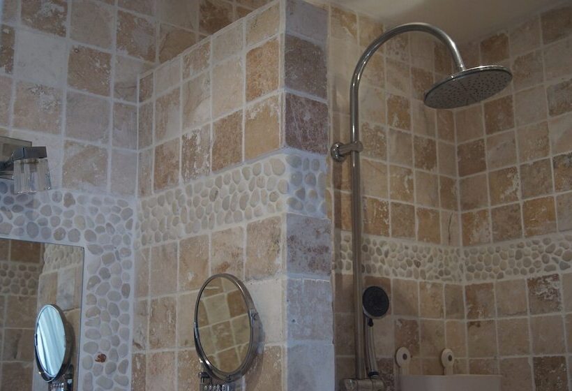 اتاق استاندارد چهار تخته, Hôtel La Muette