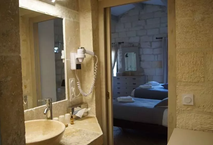 اتاق خانوادگی, Hôtel La Muette