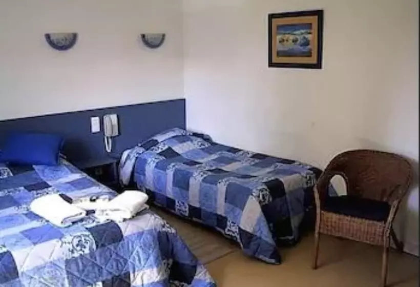 Üç Kişilik Standart Oda, L Esterella