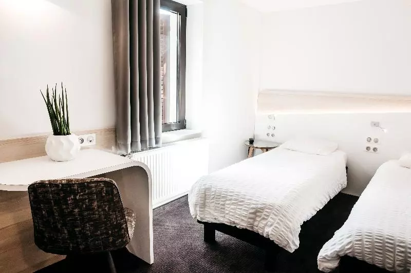２ベッドスイートルーム, Logis Hôtel Restaurant Au Lion Rouge