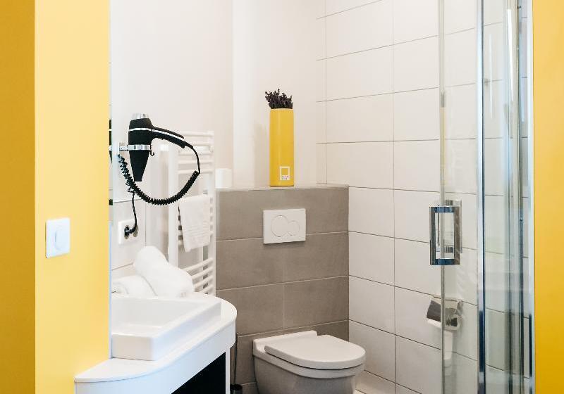 غرفة قياسية, Logis Hôtel Restaurant Au Lion Rouge