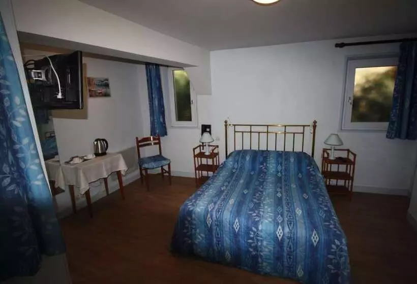 Pokój Standard Trzyosobowy, Les Deux Sapins