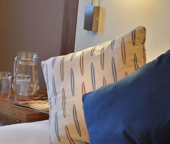 חדר סטנדרט, The Riverside