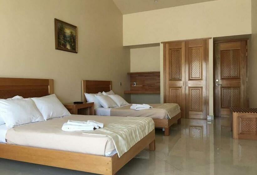 غرفة قياسية, Hacienda Maxdá