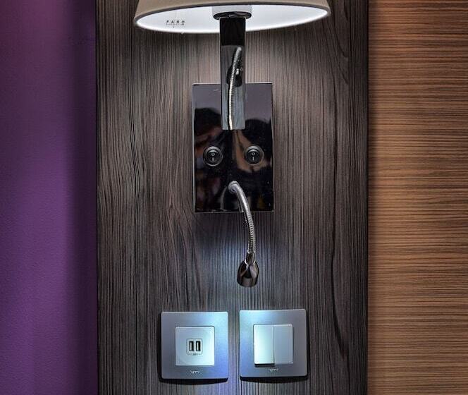 スーペリアールーム, Contact Hotel Restaurant Bleu France   Eragny Cergy