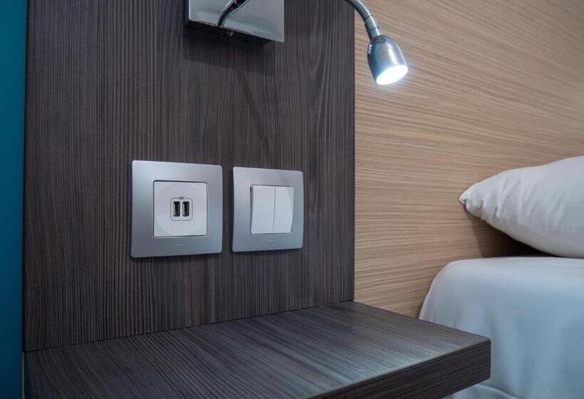 スイート（家族用）, Contact Hotel Restaurant Bleu France   Eragny Cergy