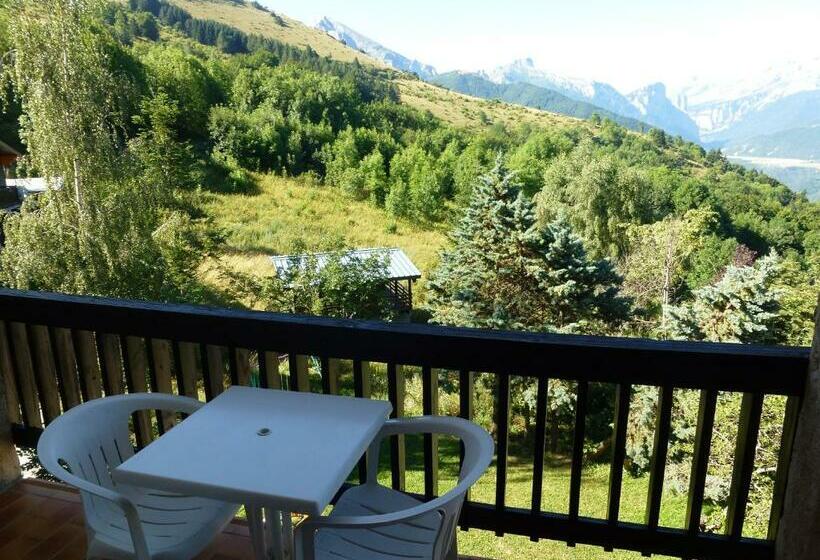 غرفة قياسية مطلة على الجبل, Boustigue Hôtel   Restaurant