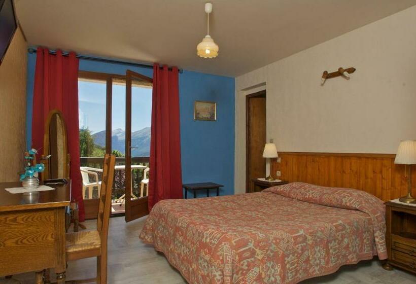 غرفة قياسية مطلة على الجبل, Boustigue Hôtel   Restaurant