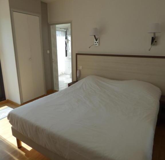 غرفة قياسية مزوَّدة بتراس, Castel Moor