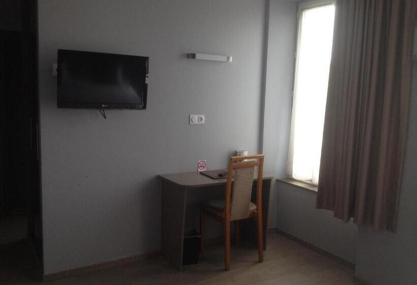 غرفة قياسية, Logis Hôtel Restaurant De France