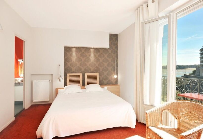 발코니가 있는 바다 전망 수피리어 룸, De La Vallee