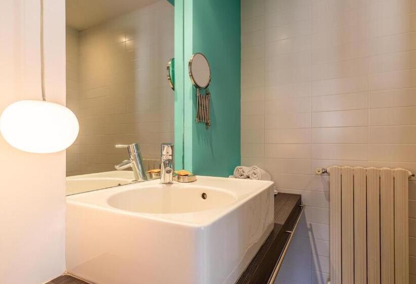 스탠다드 발코니 룸, De La Vallee